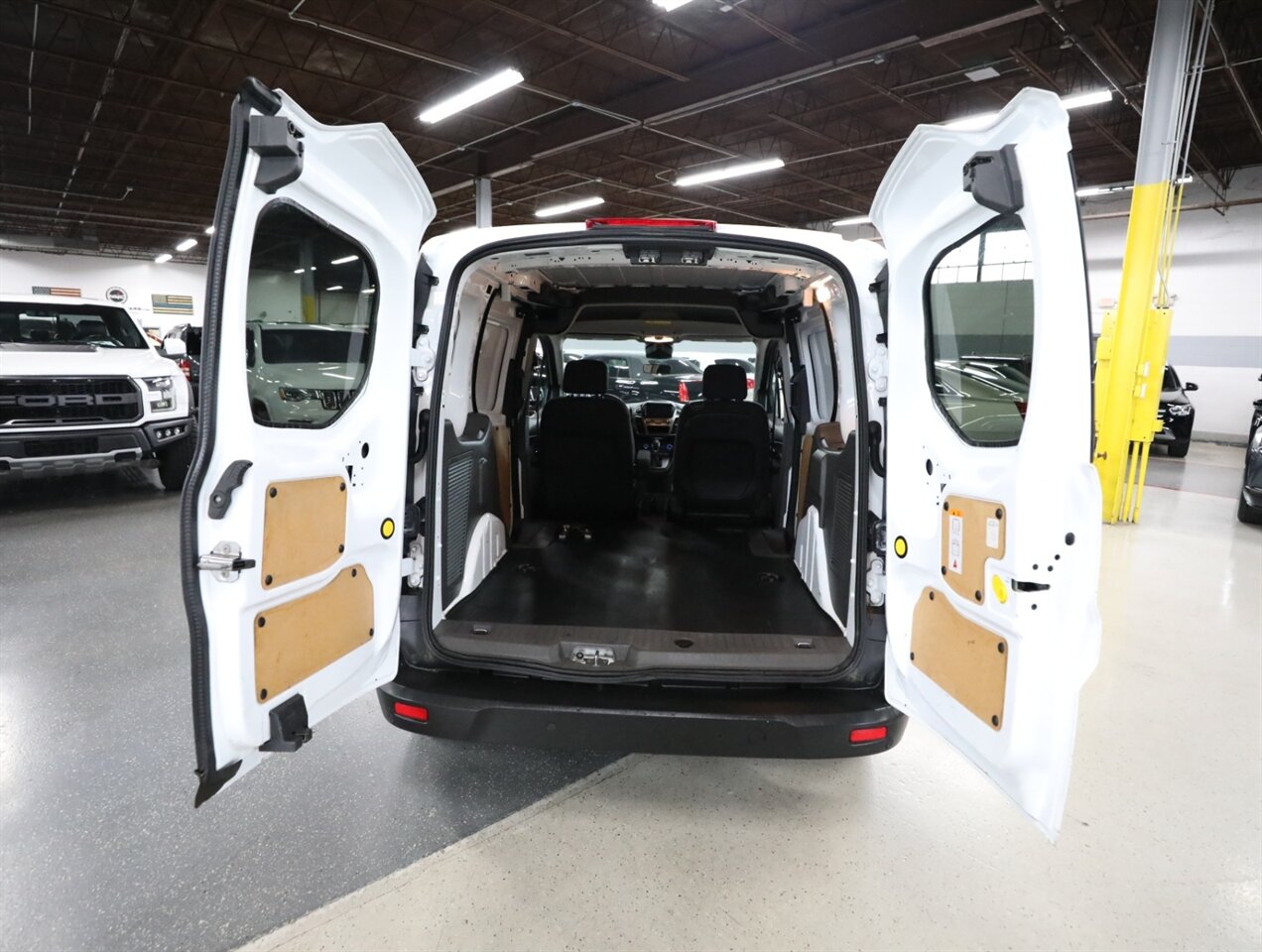 2019 Ford Transit Connect XL - Photo 21 - Addison, IL 60101