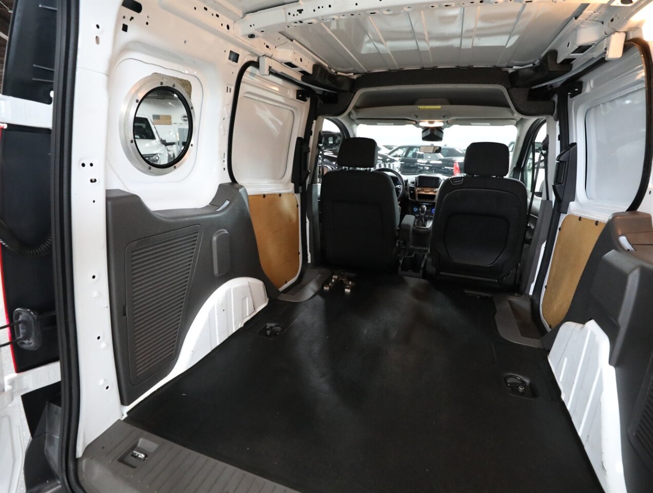 2019 Ford Transit Connect XL - Photo 23 - Addison, IL 60101