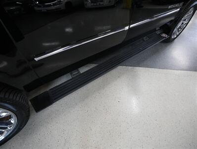 2012 Cadillac Escalade EXT Premium   - Photo 18 - Addison, IL 60101