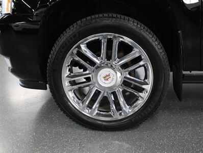 2012 Cadillac Escalade EXT Premium   - Photo 47 - Addison, IL 60101