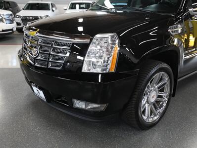 2012 Cadillac Escalade EXT Premium   - Photo 3 - Addison, IL 60101