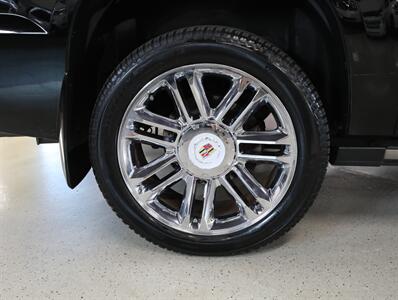 2012 Cadillac Escalade EXT Premium   - Photo 49 - Addison, IL 60101
