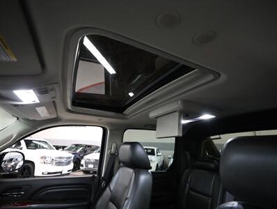 2012 Cadillac Escalade EXT Premium   - Photo 35 - Addison, IL 60101
