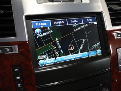 2012 Cadillac Escalade EXT Premium   - Photo 38 - Addison, IL 60101