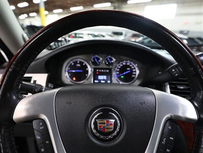 2012 Cadillac Escalade EXT Premium   - Photo 42 - Addison, IL 60101
