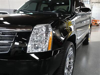 2012 Cadillac Escalade EXT Premium   - Photo 5 - Addison, IL 60101