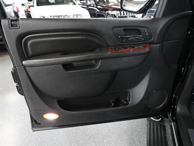2012 Cadillac Escalade EXT Premium   - Photo 30 - Addison, IL 60101