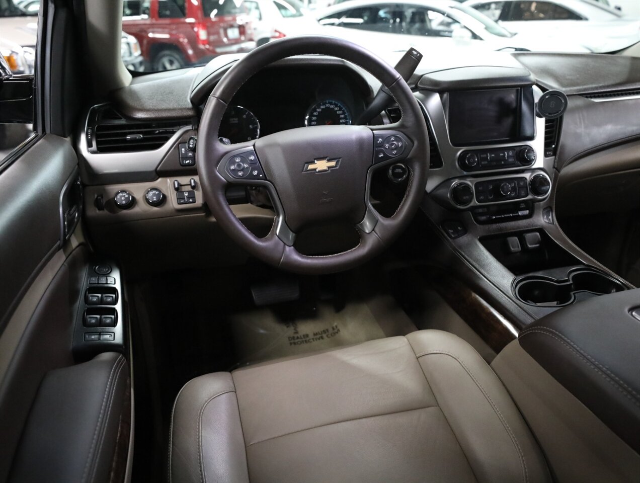 2017 Chevrolet Suburban LT 4WD - Photo 31 - Addison, IL 60101
