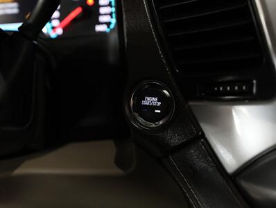 2017 Chevrolet Suburban LT 4WD   - Photo 40 - Addison, IL 60101