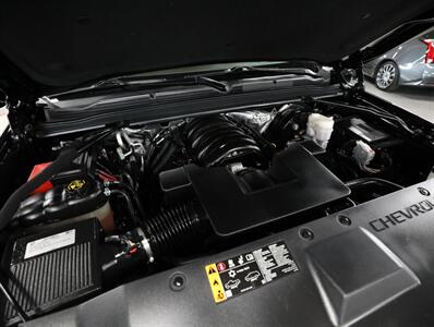 2017 Chevrolet Suburban LT 4WD   - Photo 54 - Addison, IL 60101