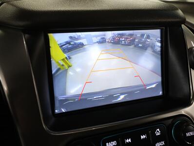 2017 Chevrolet Suburban LT 4WD   - Photo 42 - Addison, IL 60101