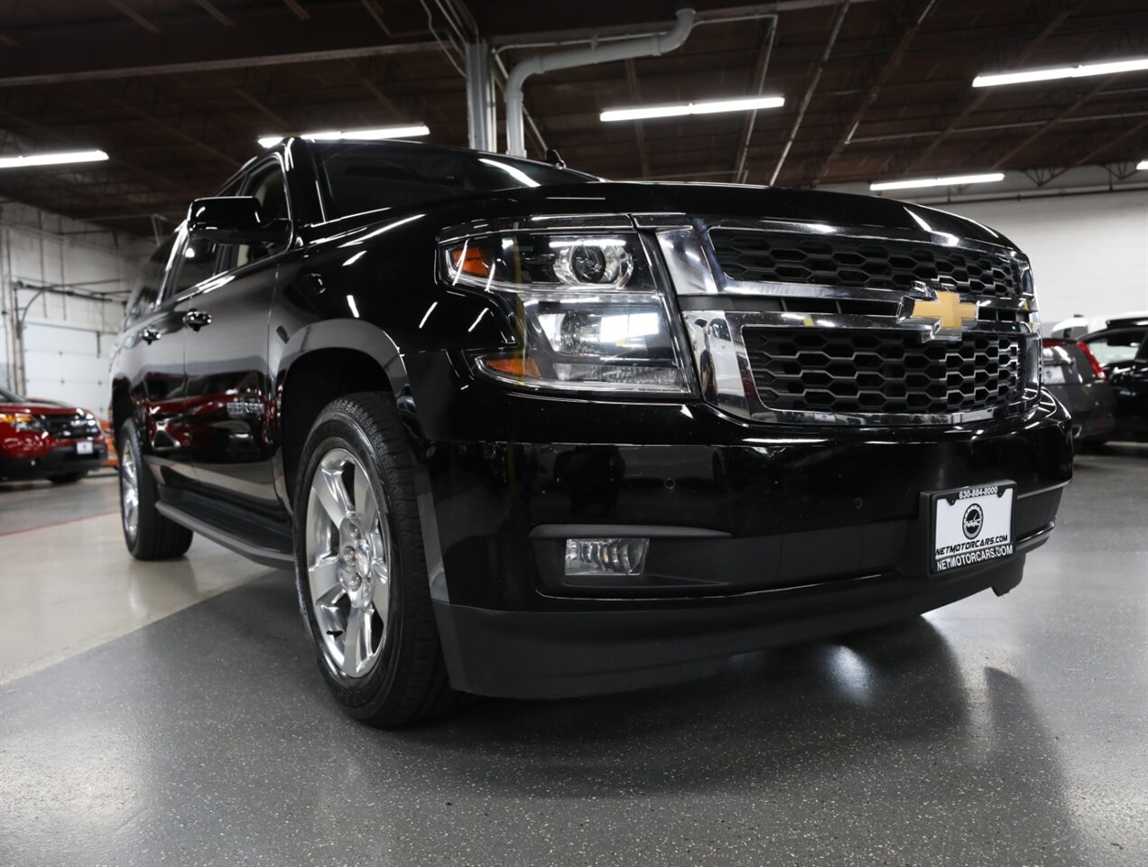 2017 Chevrolet Suburban LT 4WD - Photo 57 - Addison, IL 60101