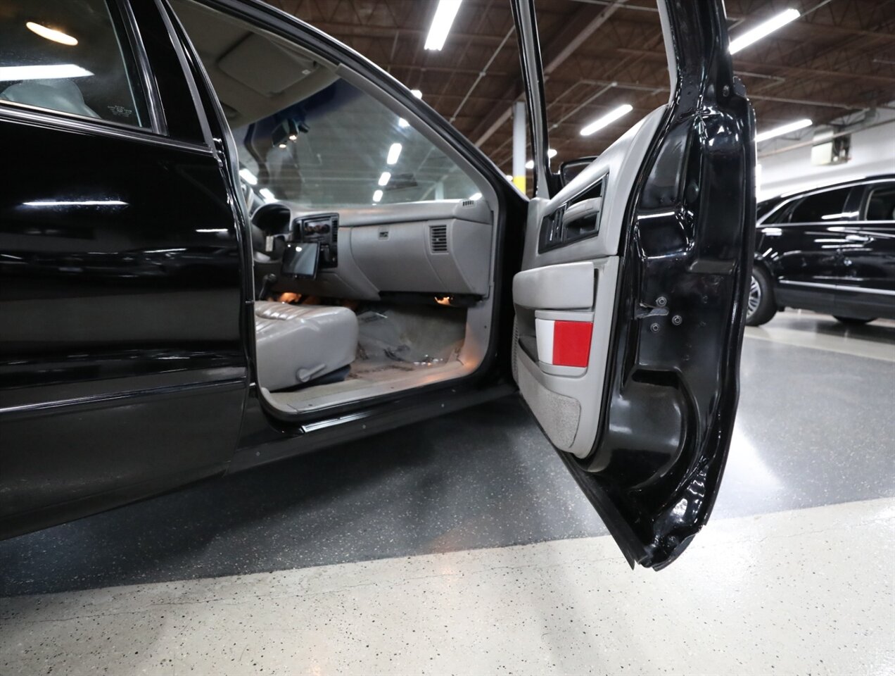 1996 Chevrolet Impala SS - Photo 28 - Addison, IL 60101