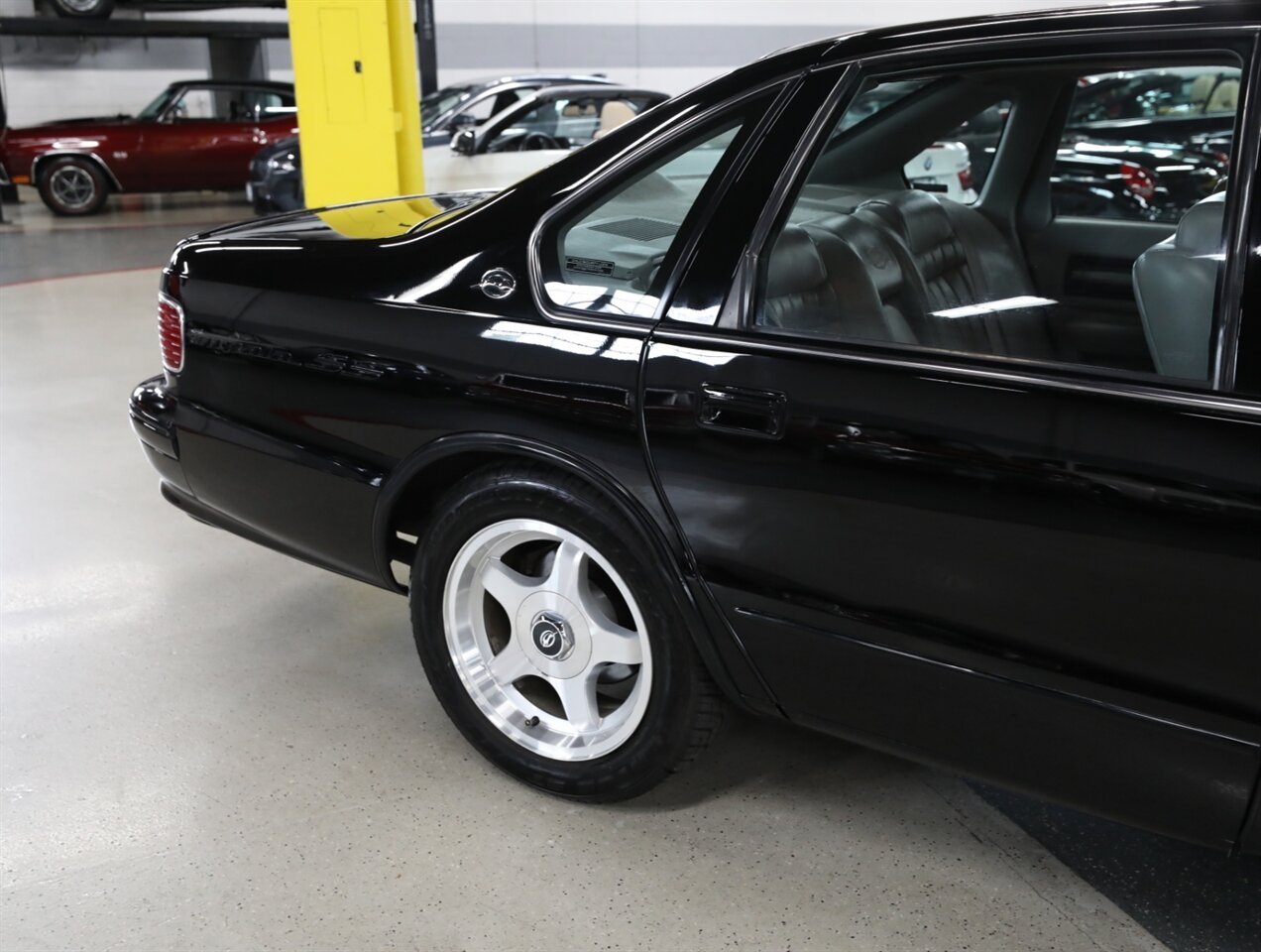 1996 Chevrolet Impala SS - Photo 14 - Addison, IL 60101