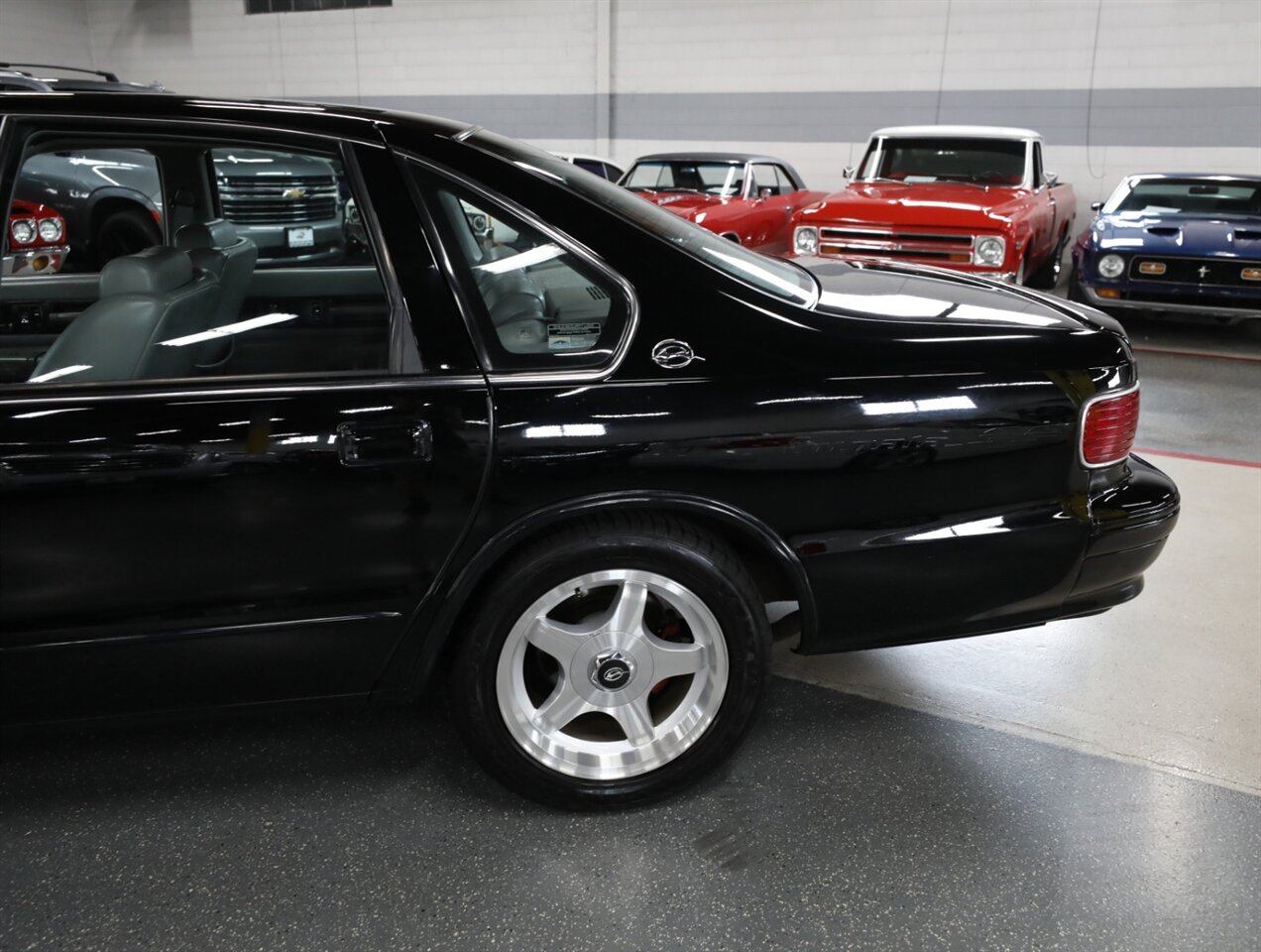 1996 Chevrolet Impala SS - Photo 23 - Addison, IL 60101