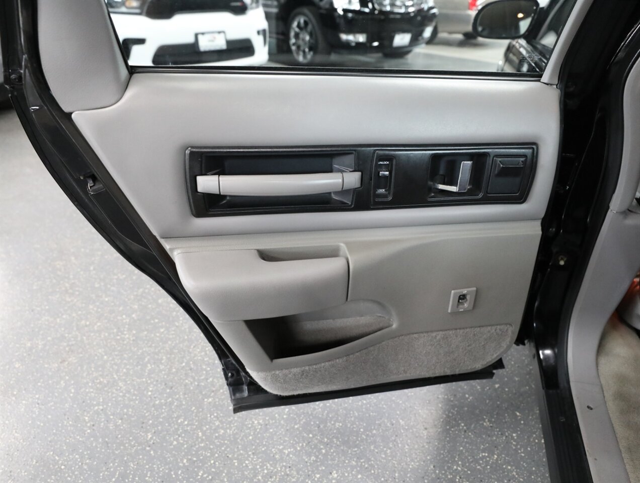1996 Chevrolet Impala SS - Photo 38 - Addison, IL 60101