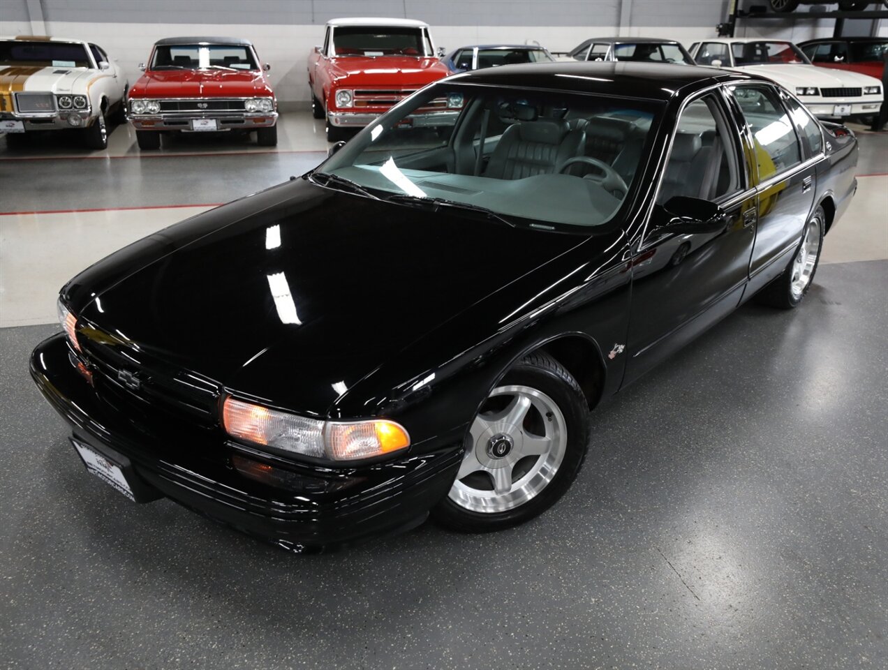 1996 Chevrolet Impala SS - Photo 2 - Addison, IL 60101