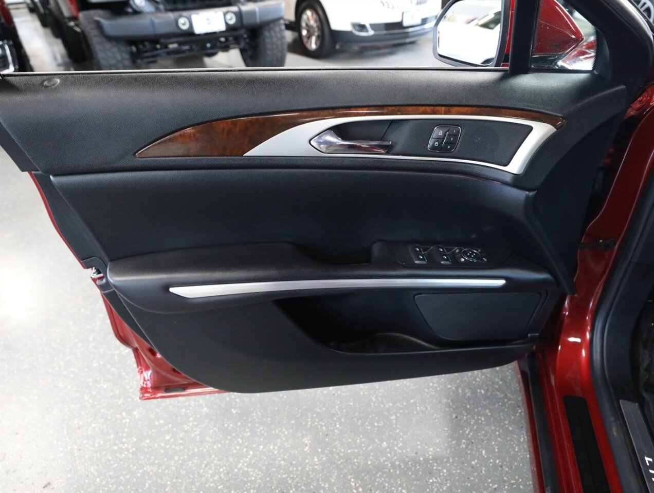 2016 Lincoln MKZ AWD - Photo 28 - Addison, IL 60101