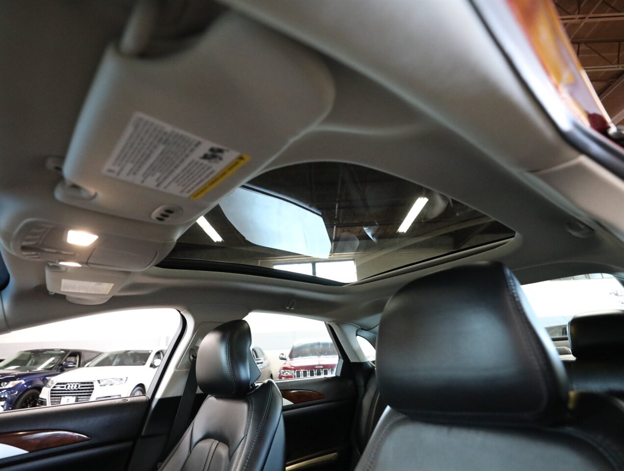 2016 Lincoln MKZ AWD - Photo 32 - Addison, IL 60101