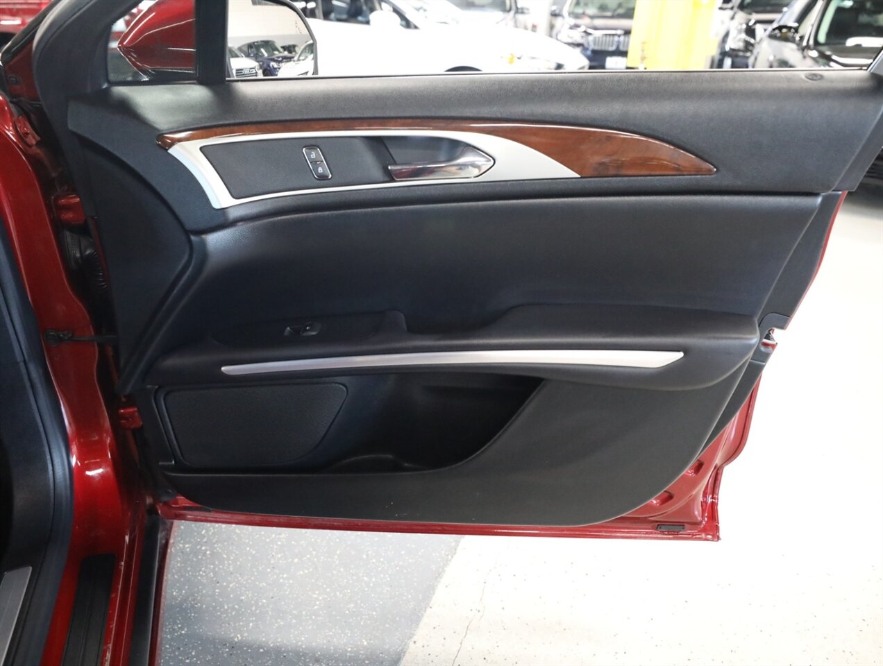 2016 Lincoln MKZ AWD - Photo 17 - Addison, IL 60101