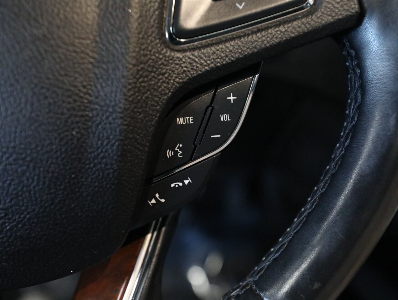 2016 Lincoln MKZ AWD - Photo 37 - Addison, IL 60101