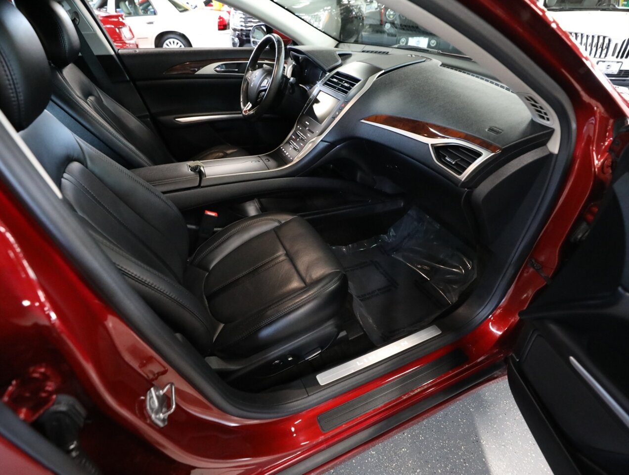 2016 Lincoln MKZ AWD - Photo 18 - Addison, IL 60101