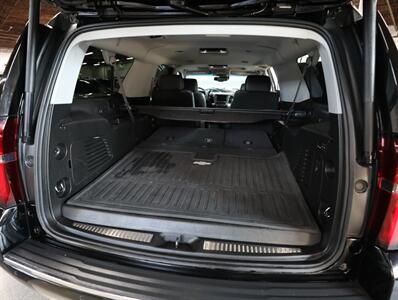 2018 Chevrolet Suburban Premier 4WD   - Photo 24 - Addison, IL 60101