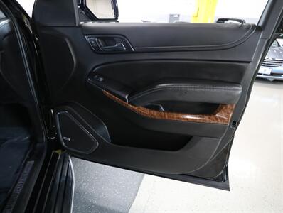 2018 Chevrolet Suburban Premier 4WD   - Photo 16 - Addison, IL 60101