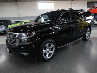 2018 Chevrolet Suburban Premier 4WD   - Photo 4 - Addison, IL 60101