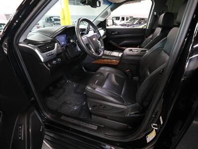 2018 Chevrolet Suburban Premier 4WD   - Photo 36 - Addison, IL 60101