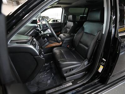 2018 Chevrolet Suburban Premier 4WD   - Photo 37 - Addison, IL 60101