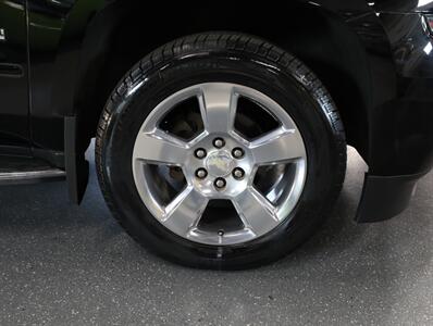 2018 Chevrolet Suburban Premier 4WD   - Photo 53 - Addison, IL 60101