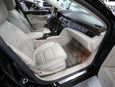 2015 Cadillac XTS Luxury AWD   - Photo 17 - Addison, IL 60101