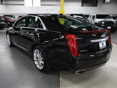 2015 Cadillac XTS Luxury AWD   - Photo 13 - Addison, IL 60101