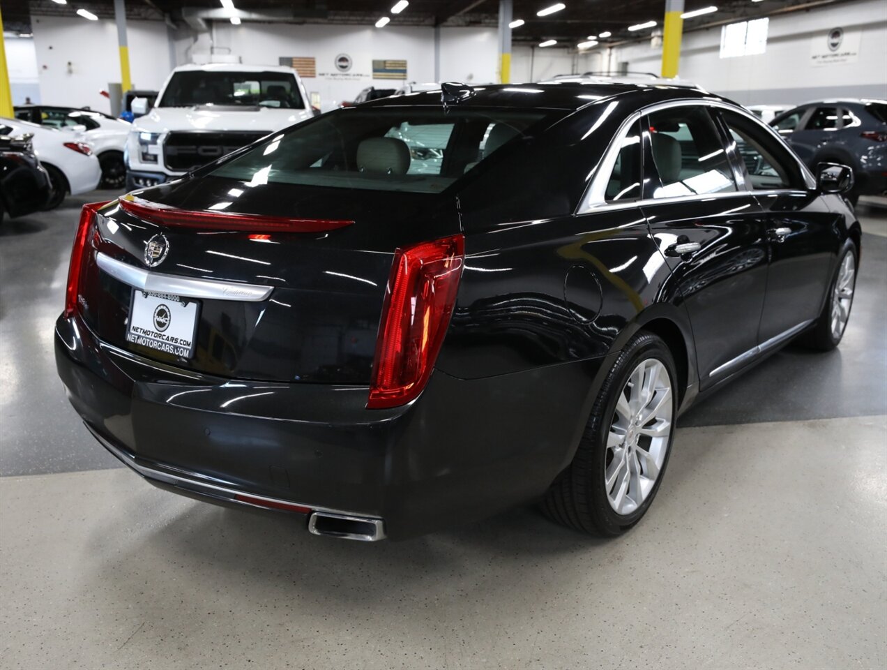 2015 Cadillac XTS Luxury AWD - Photo 9 - Addison, IL 60101