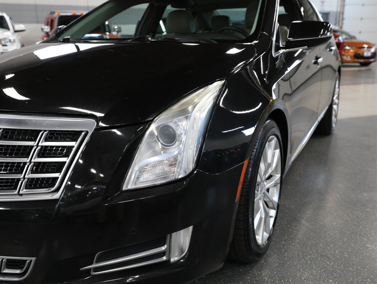2015 Cadillac XTS Luxury AWD - Photo 5 - Addison, IL 60101
