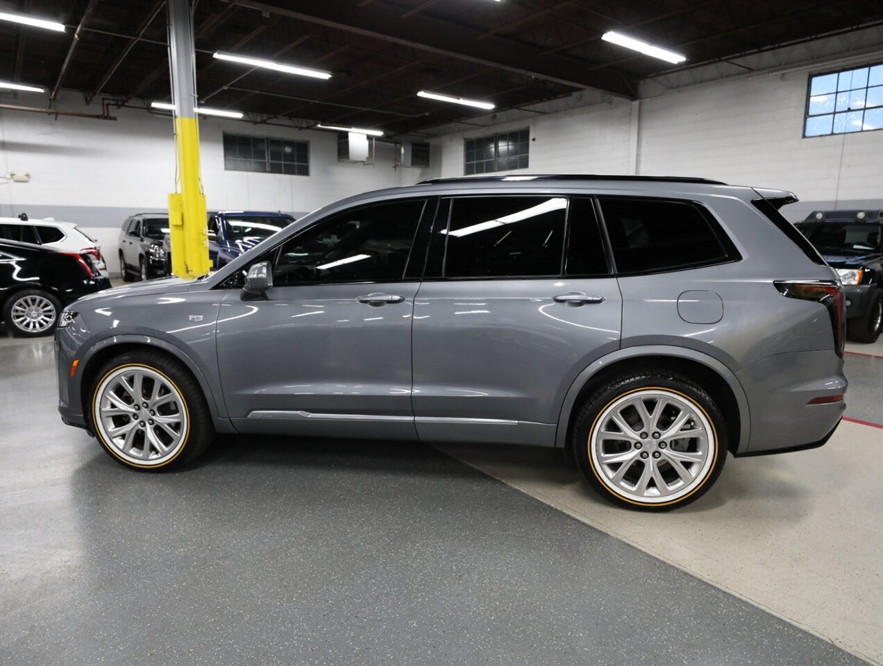 2020 Cadillac XT6 Sport AWD   - Photo 16 - Addison, IL 60101