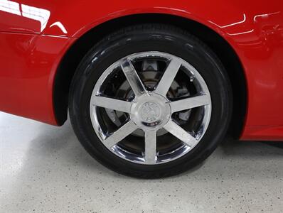 2007 Cadillac XLR Passion Red Limited Editi   - Photo 50 - Addison, IL 60101