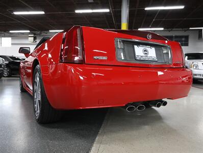 2007 Cadillac XLR Passion Red Limited Editi   - Photo 16 - Addison, IL 60101