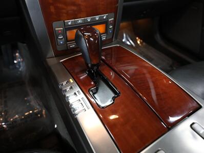 2007 Cadillac XLR Passion Red Limited Editi   - Photo 32 - Addison, IL 60101