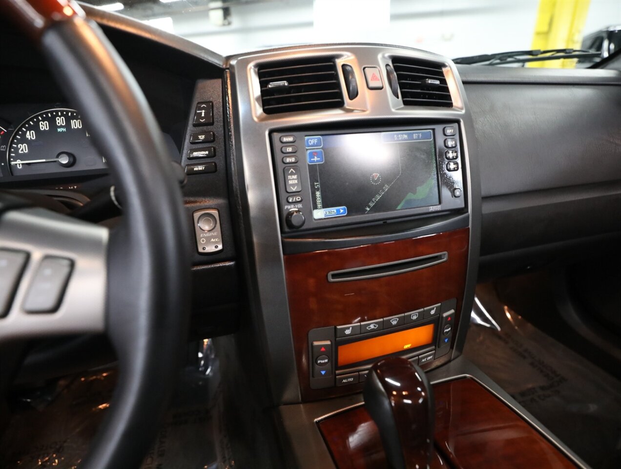 2007 Cadillac XLR Passion Red Limited Editi - Photo 33 - Addison, IL 60101