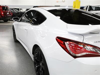 2015 Hyundai Genesis Coupe 3.8 Ultimate   - Photo 16 - Addison, IL 60101