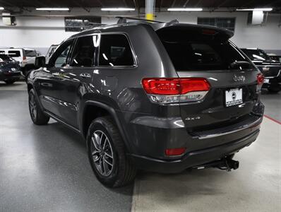 2019 Jeep Grand Cherokee Limited 4X4 - Photo 13 - Addison, IL 60101