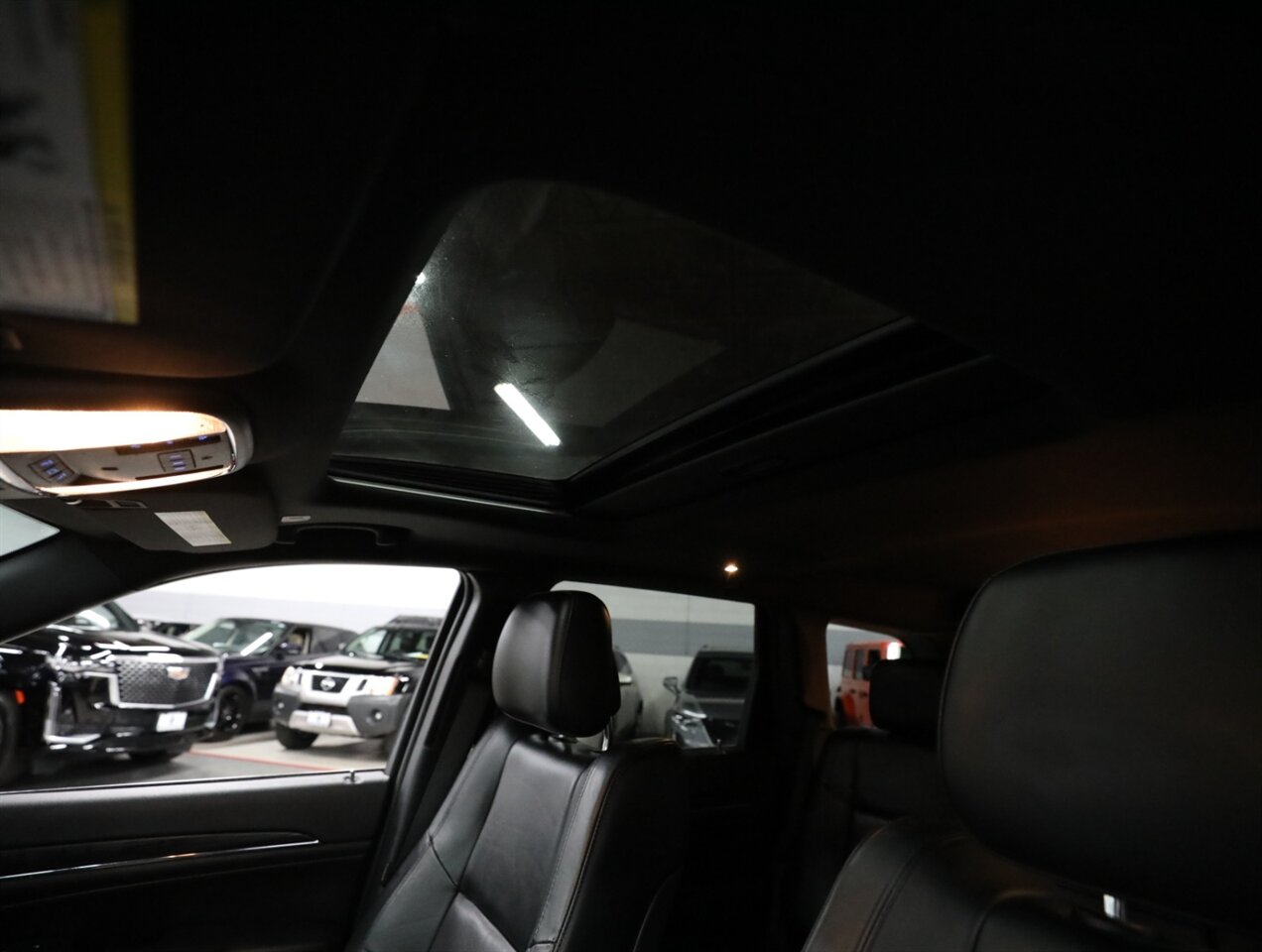 2019 Jeep Grand Cherokee Limited 4X4 - Photo 34 - Addison, IL 60101