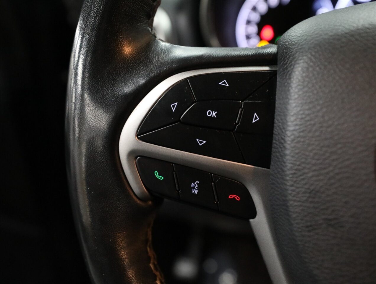 2019 Jeep Grand Cherokee Limited 4X4 - Photo 42 - Addison, IL 60101