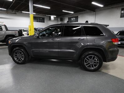 2019 Jeep Grand Cherokee Limited 4X4 - Photo 16 - Addison, IL 60101