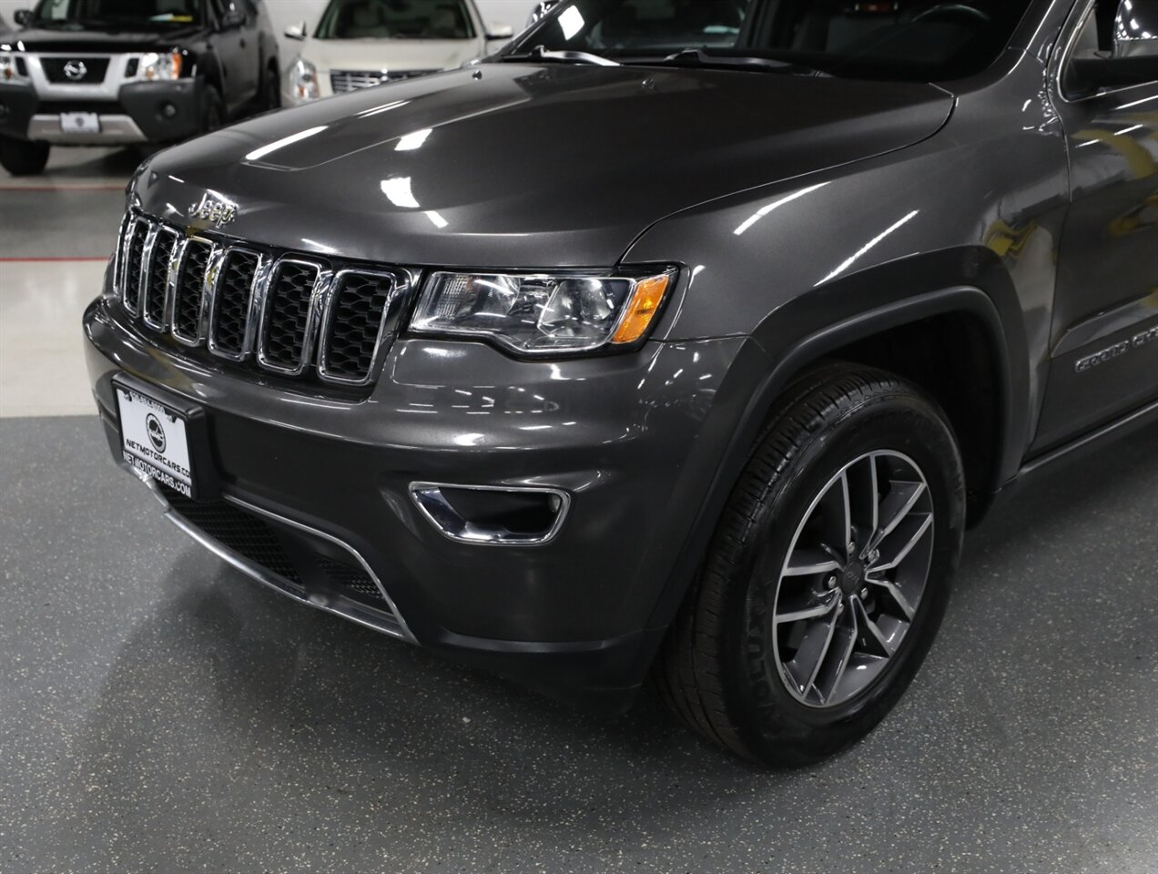 2019 Jeep Grand Cherokee Limited 4X4 - Photo 3 - Addison, IL 60101