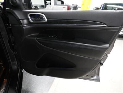 2019 Jeep Grand Cherokee Limited 4X4 - Photo 18 - Addison, IL 60101
