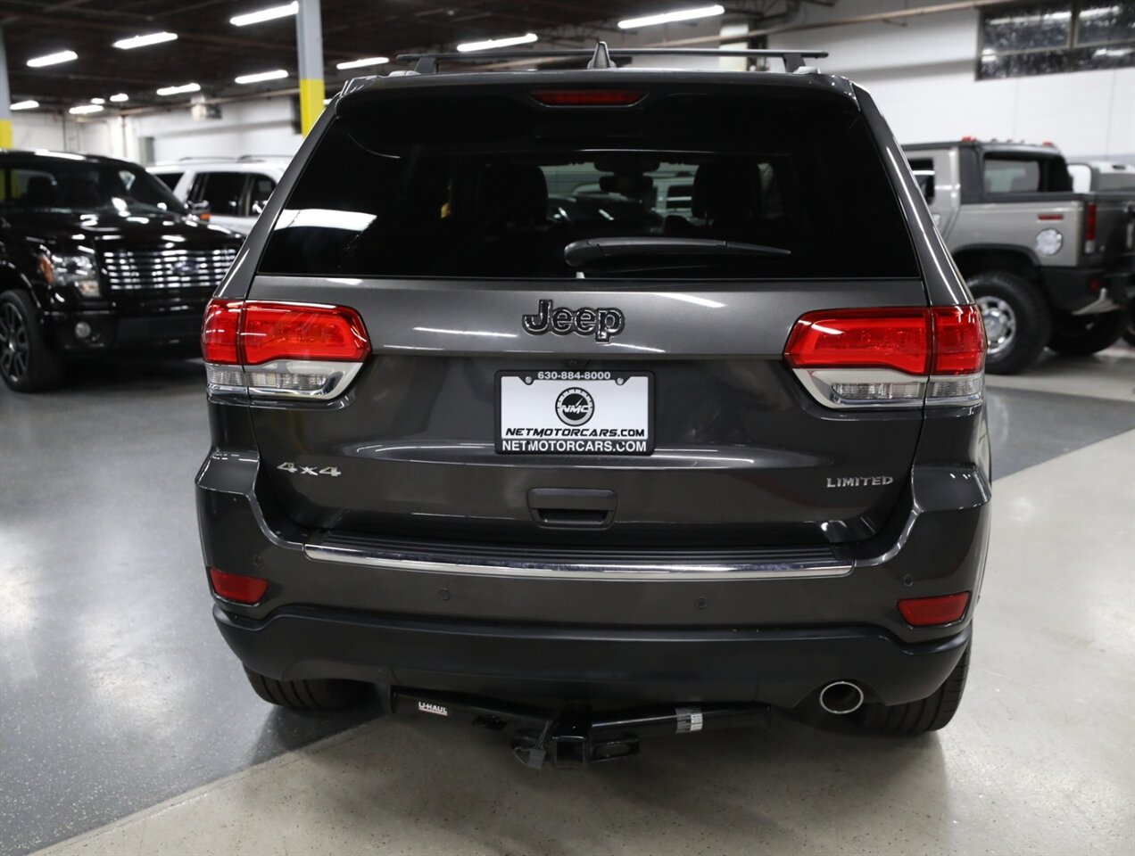 2019 Jeep Grand Cherokee Limited 4X4 - Photo 10 - Addison, IL 60101