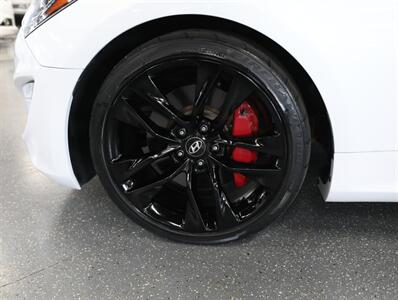 2016 Hyundai Genesis Coupe 3.8 R-Spec   - Photo 40 - Addison, IL 60101